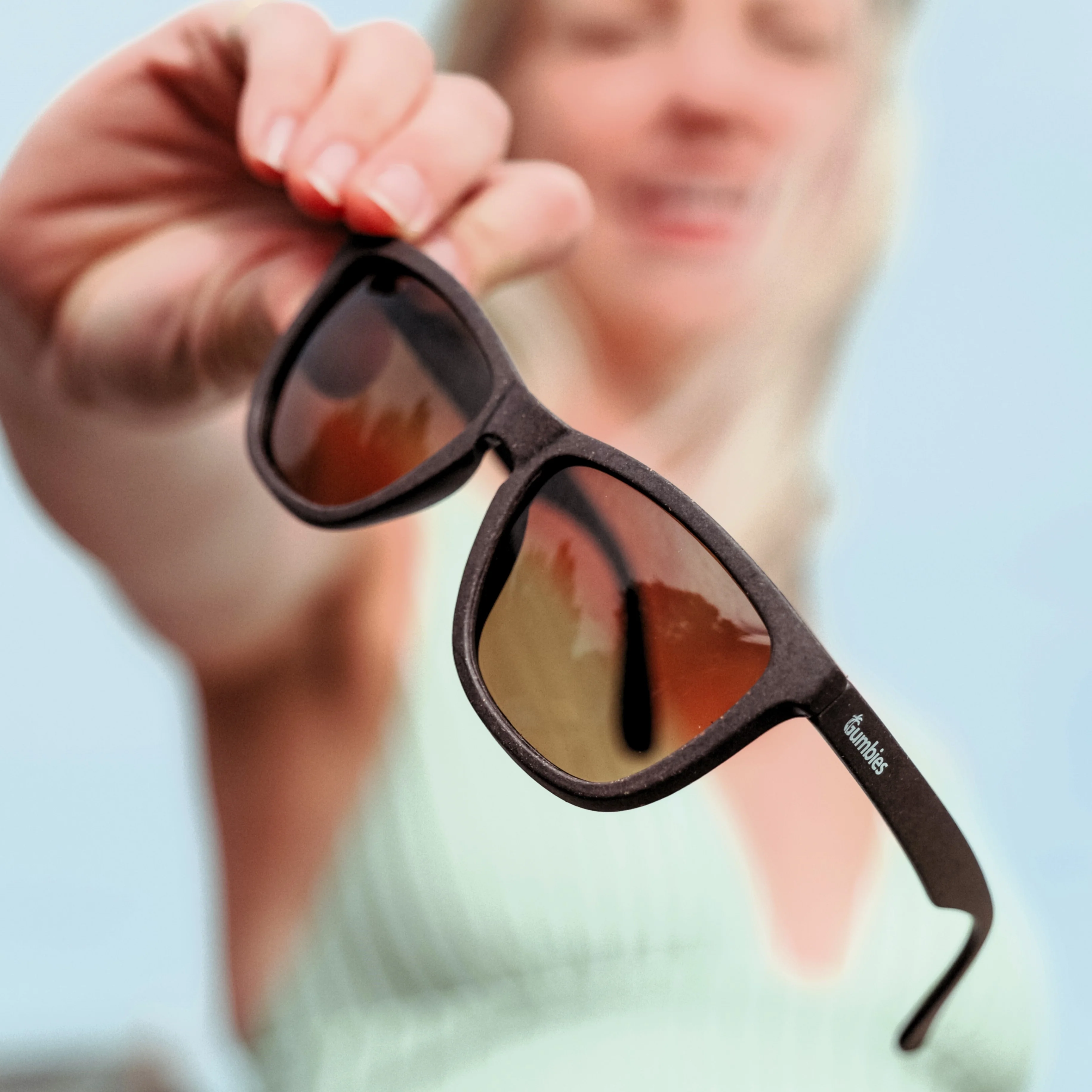 Wilpena Sunglasses - Coffee - Image 3